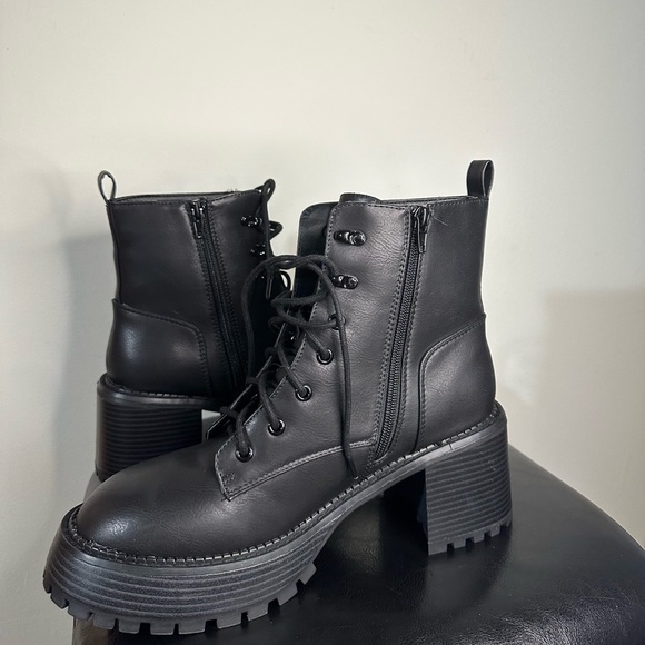 MIA Combat lace up boot - Picture 2 of 5